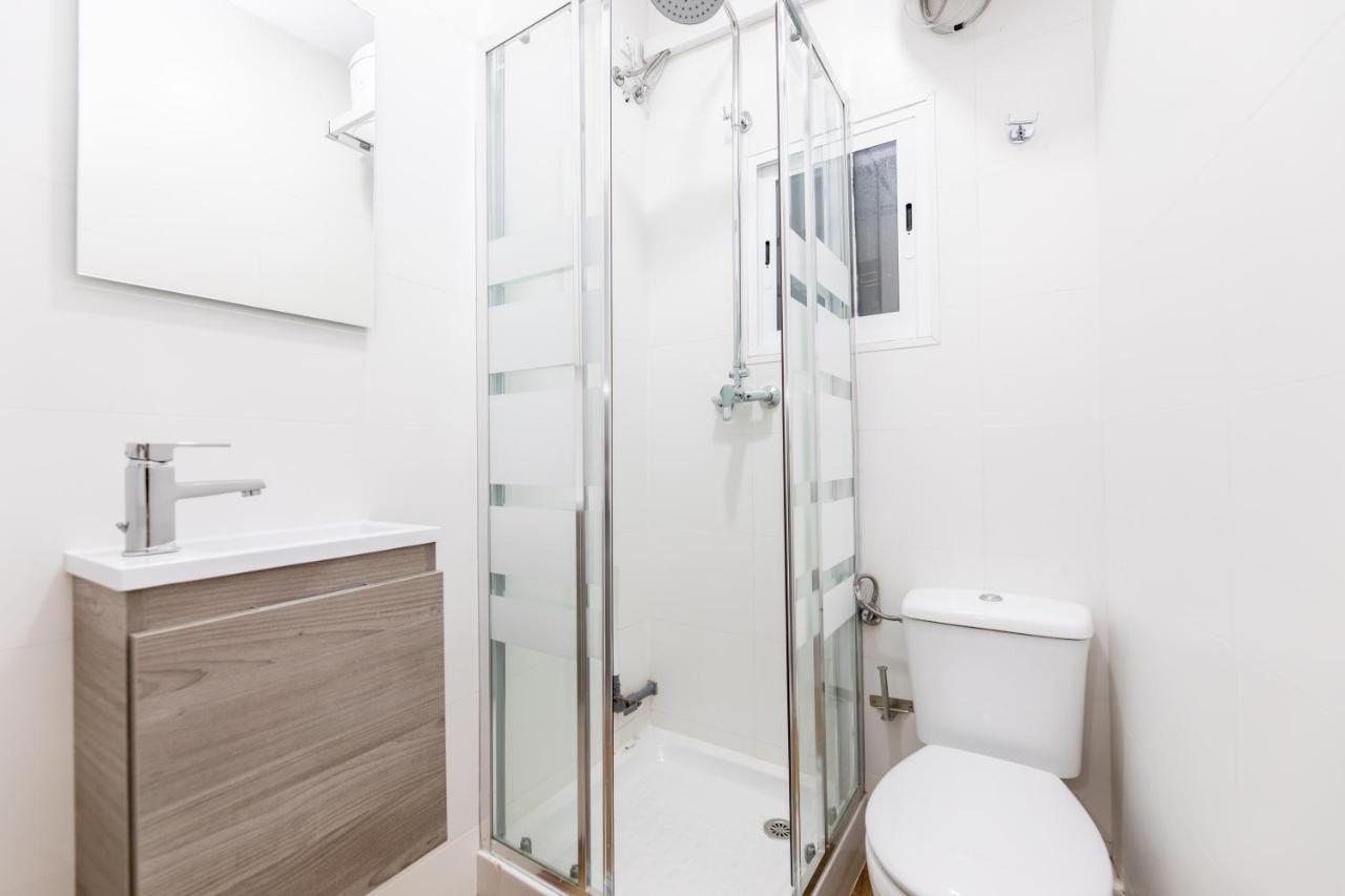 Los Apartamentos Jacinto Benavente Centro Madrid Dış mekan fotoğraf