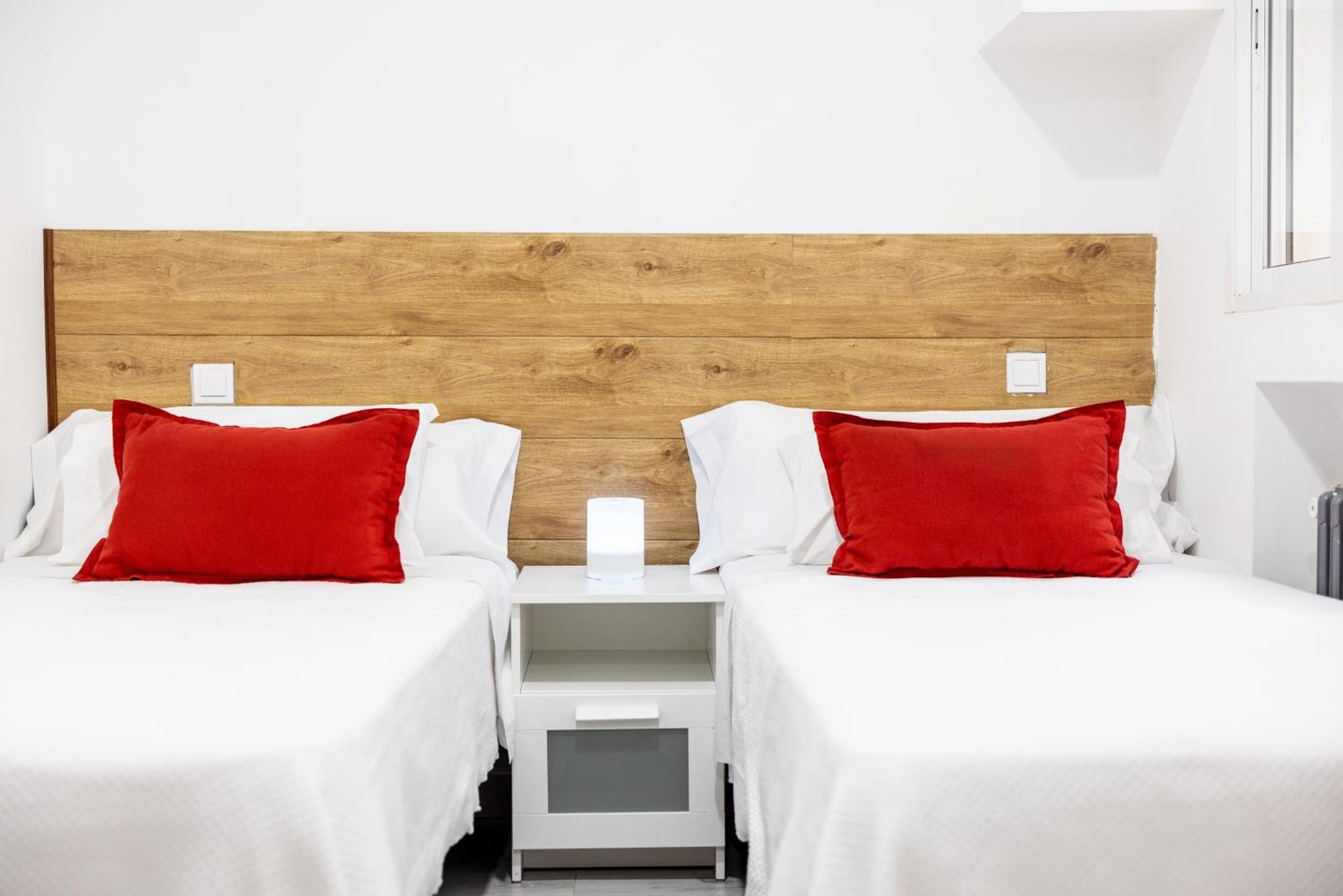 Los Apartamentos Jacinto Benavente Centro Madrid Dış mekan fotoğraf