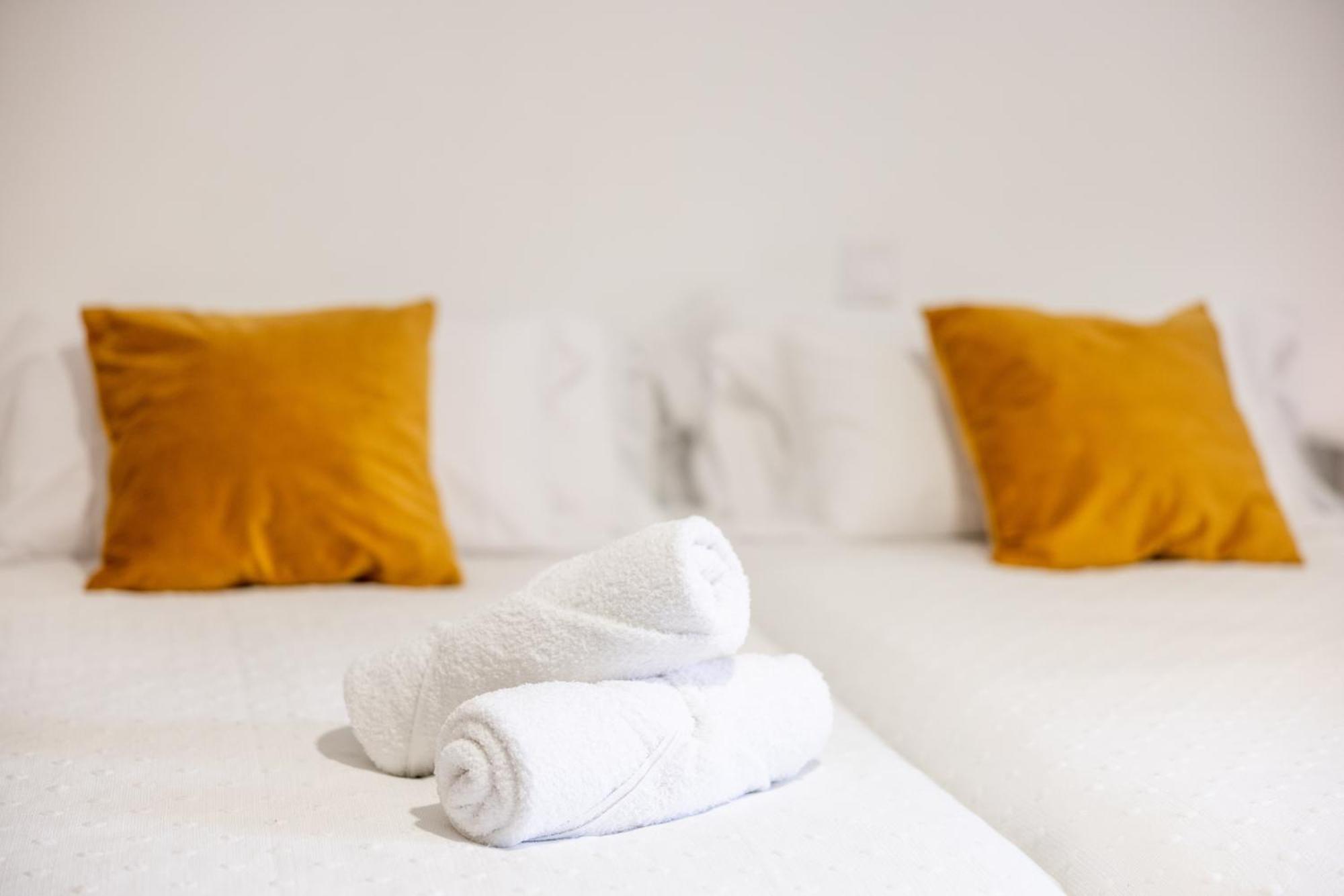 Los Apartamentos Jacinto Benavente Centro Madrid Dış mekan fotoğraf