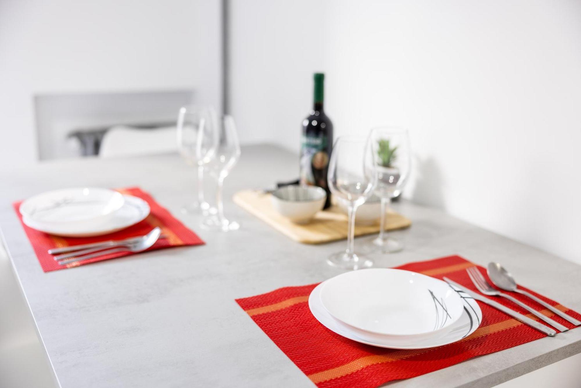 Los Apartamentos Jacinto Benavente Centro Madrid Dış mekan fotoğraf
