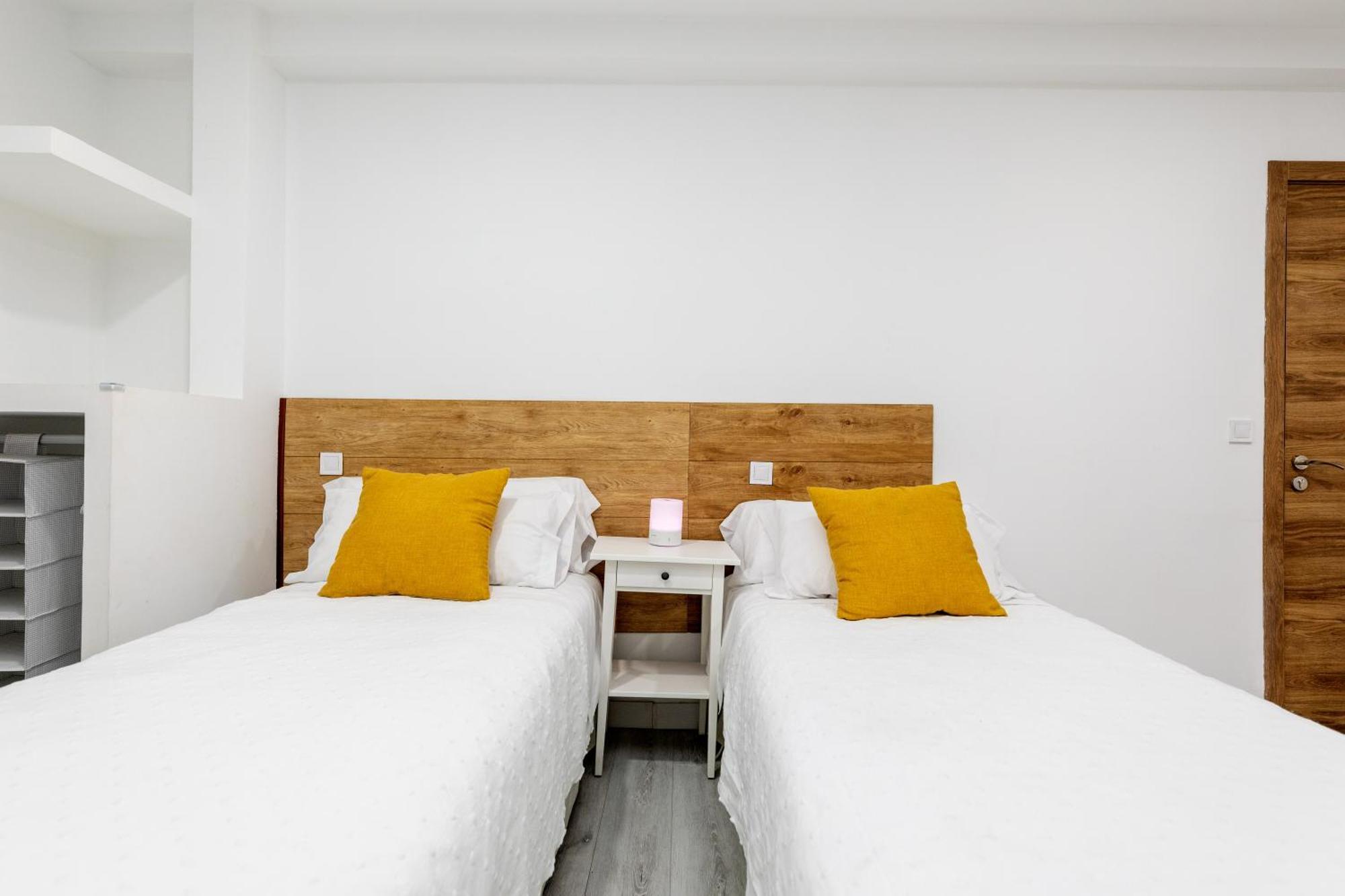 Los Apartamentos Jacinto Benavente Centro Madrid Dış mekan fotoğraf