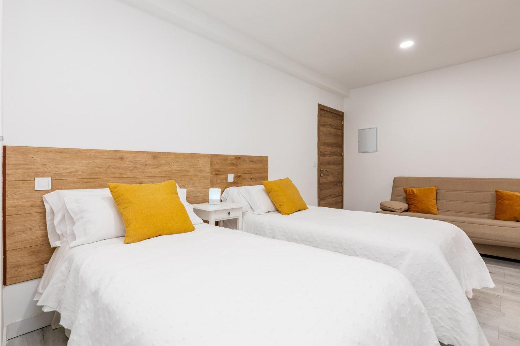 Los Apartamentos Jacinto Benavente Centro Madrid Dış mekan fotoğraf