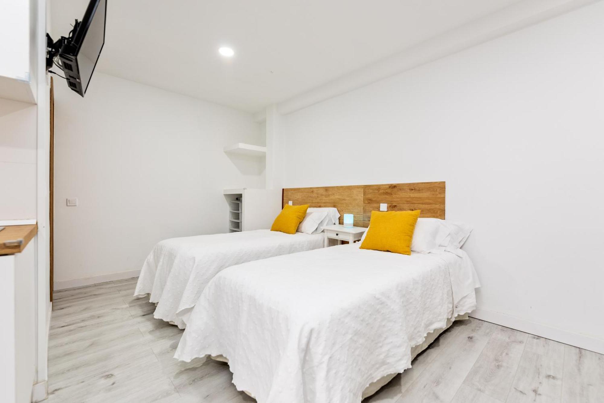 Los Apartamentos Jacinto Benavente Centro Madrid Dış mekan fotoğraf