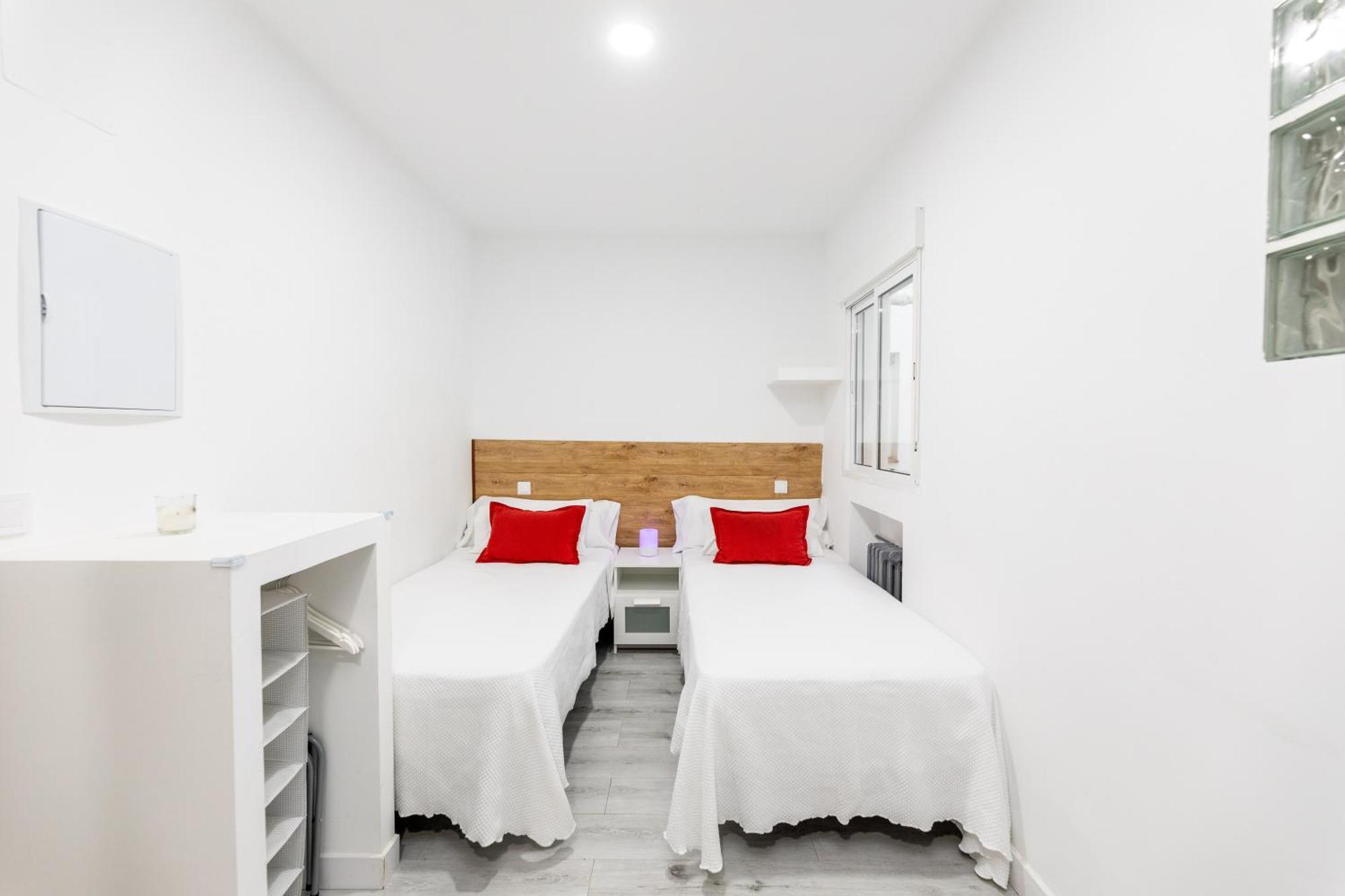 Los Apartamentos Jacinto Benavente Centro Madrid Dış mekan fotoğraf