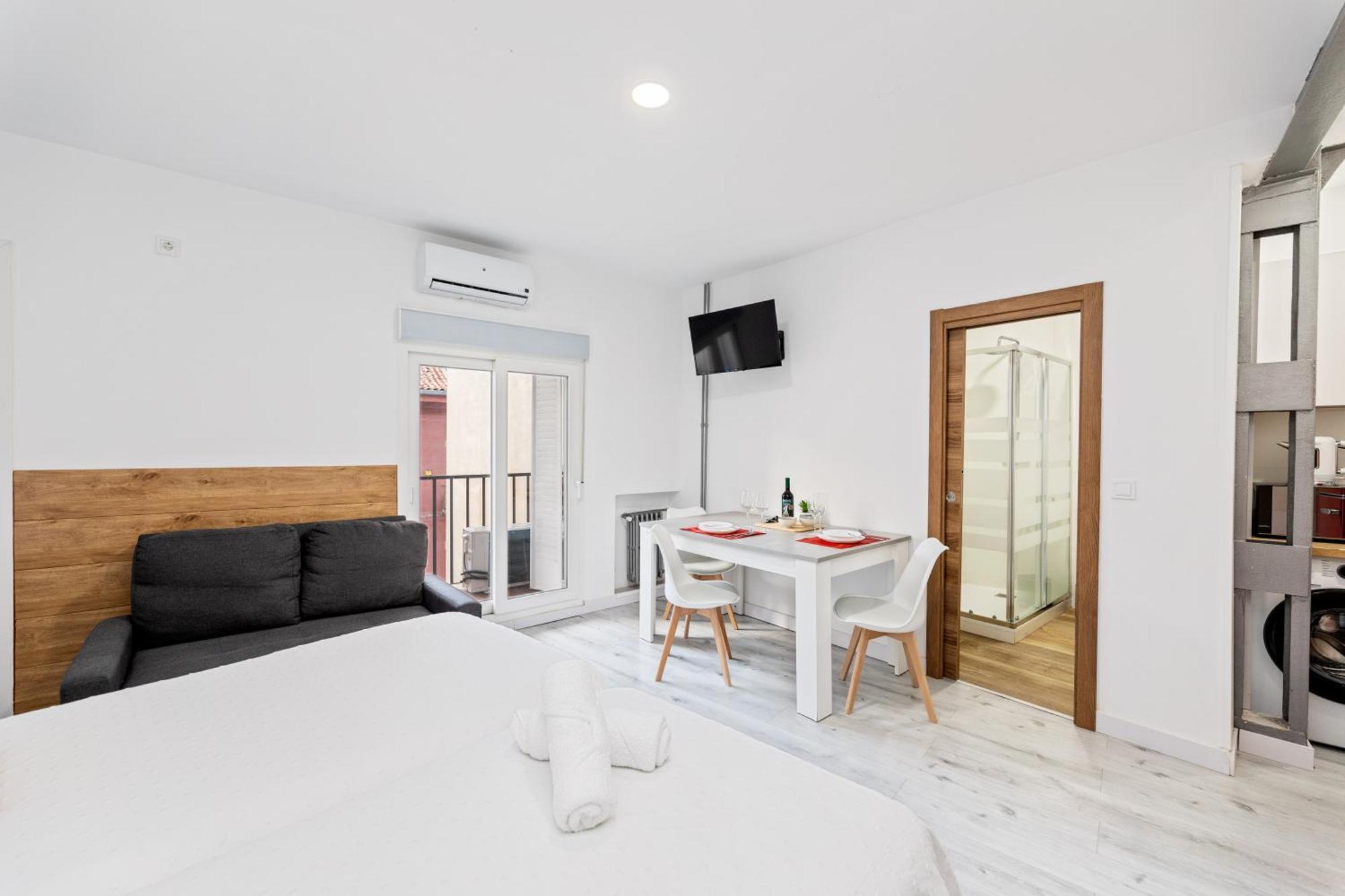 Los Apartamentos Jacinto Benavente Centro Madrid Dış mekan fotoğraf