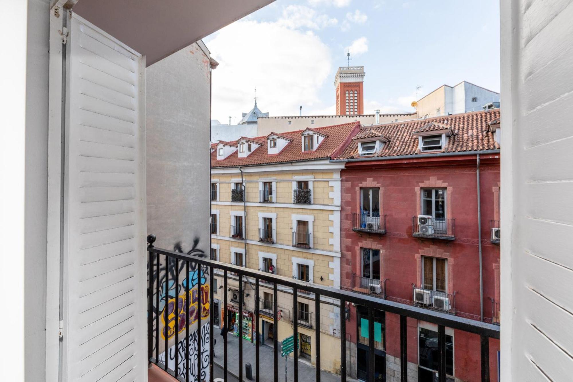 Los Apartamentos Jacinto Benavente Centro Madrid Dış mekan fotoğraf