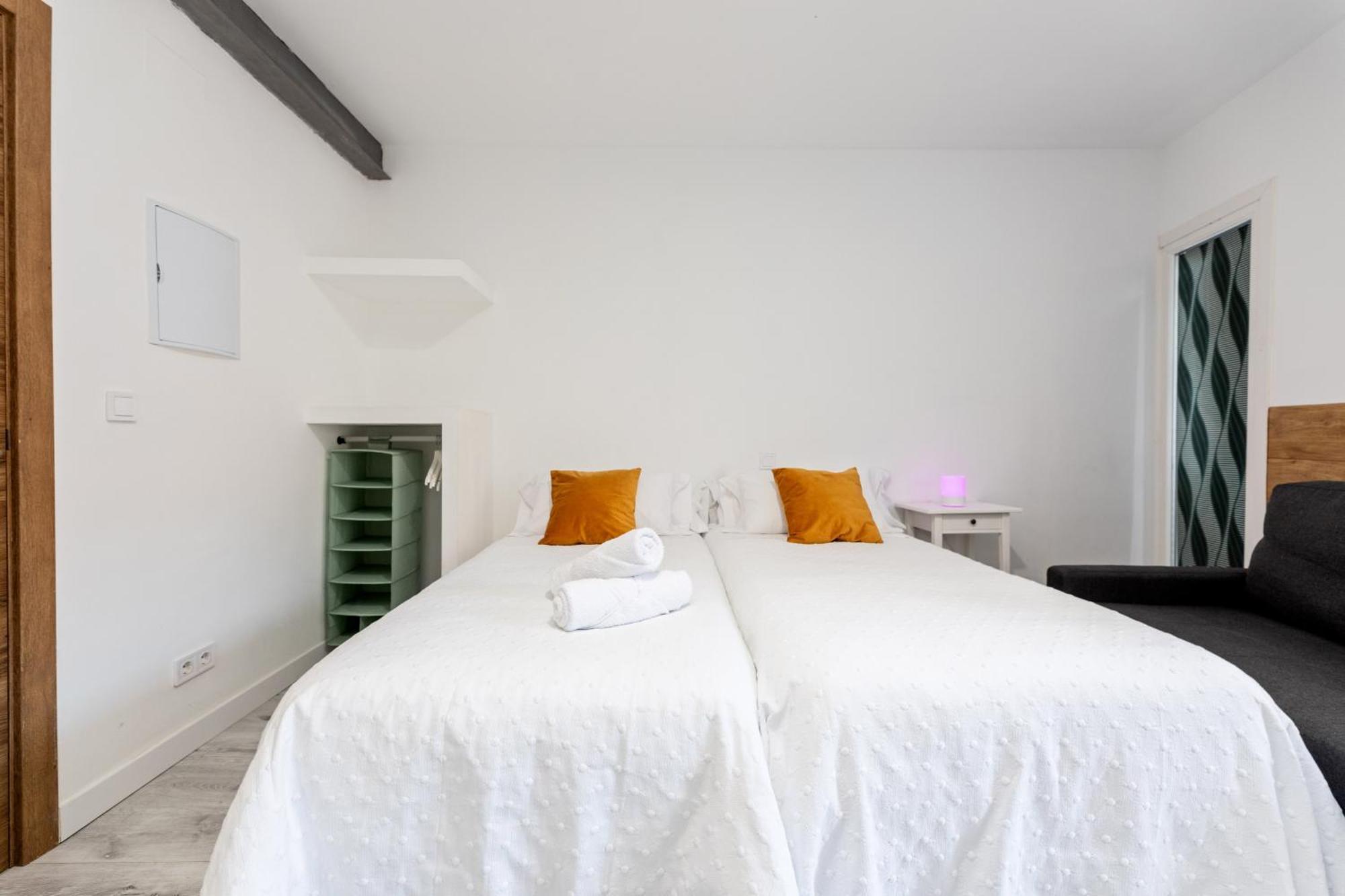 Los Apartamentos Jacinto Benavente Centro Madrid Dış mekan fotoğraf
