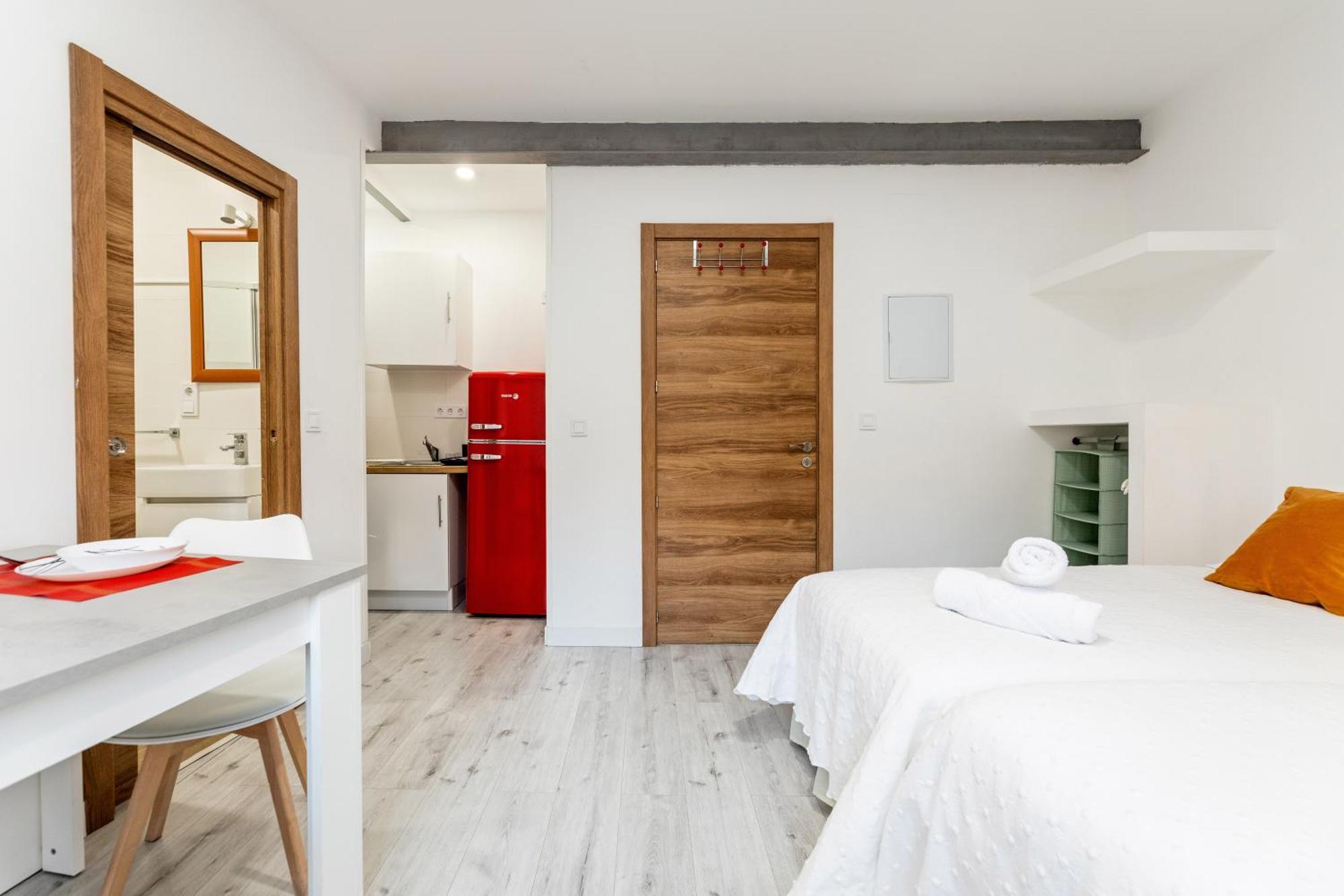 Los Apartamentos Jacinto Benavente Centro Madrid Dış mekan fotoğraf
