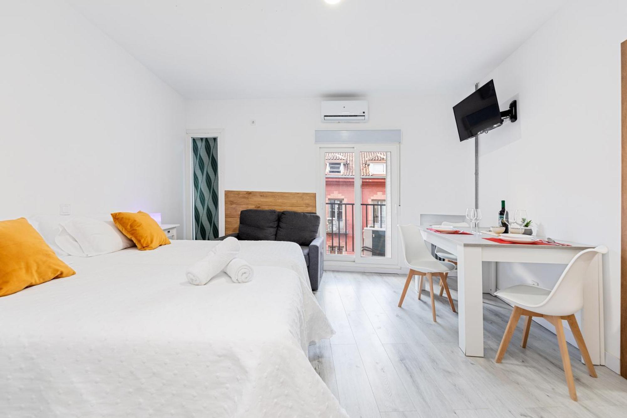 Los Apartamentos Jacinto Benavente Centro Madrid Dış mekan fotoğraf
